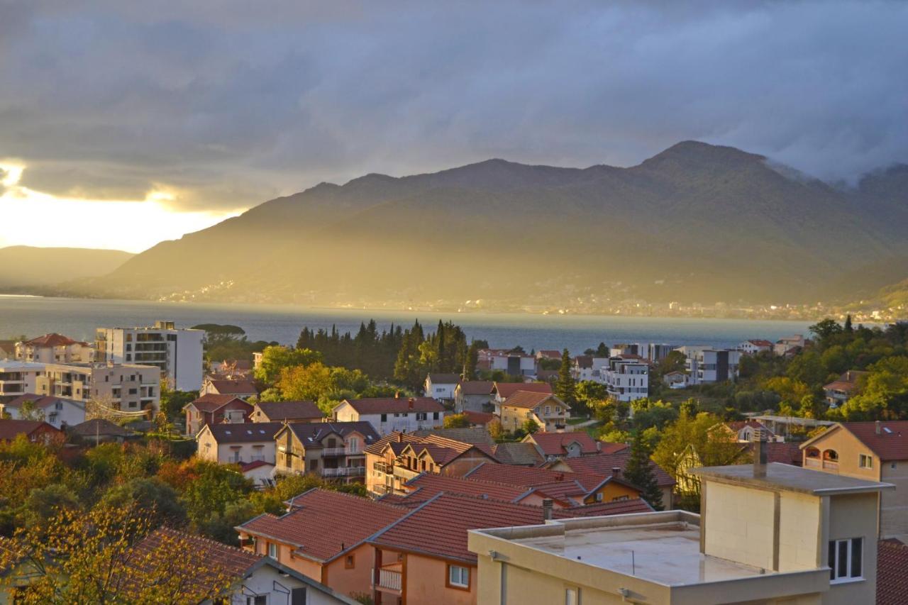 Tivat Apartments Exteriör bild