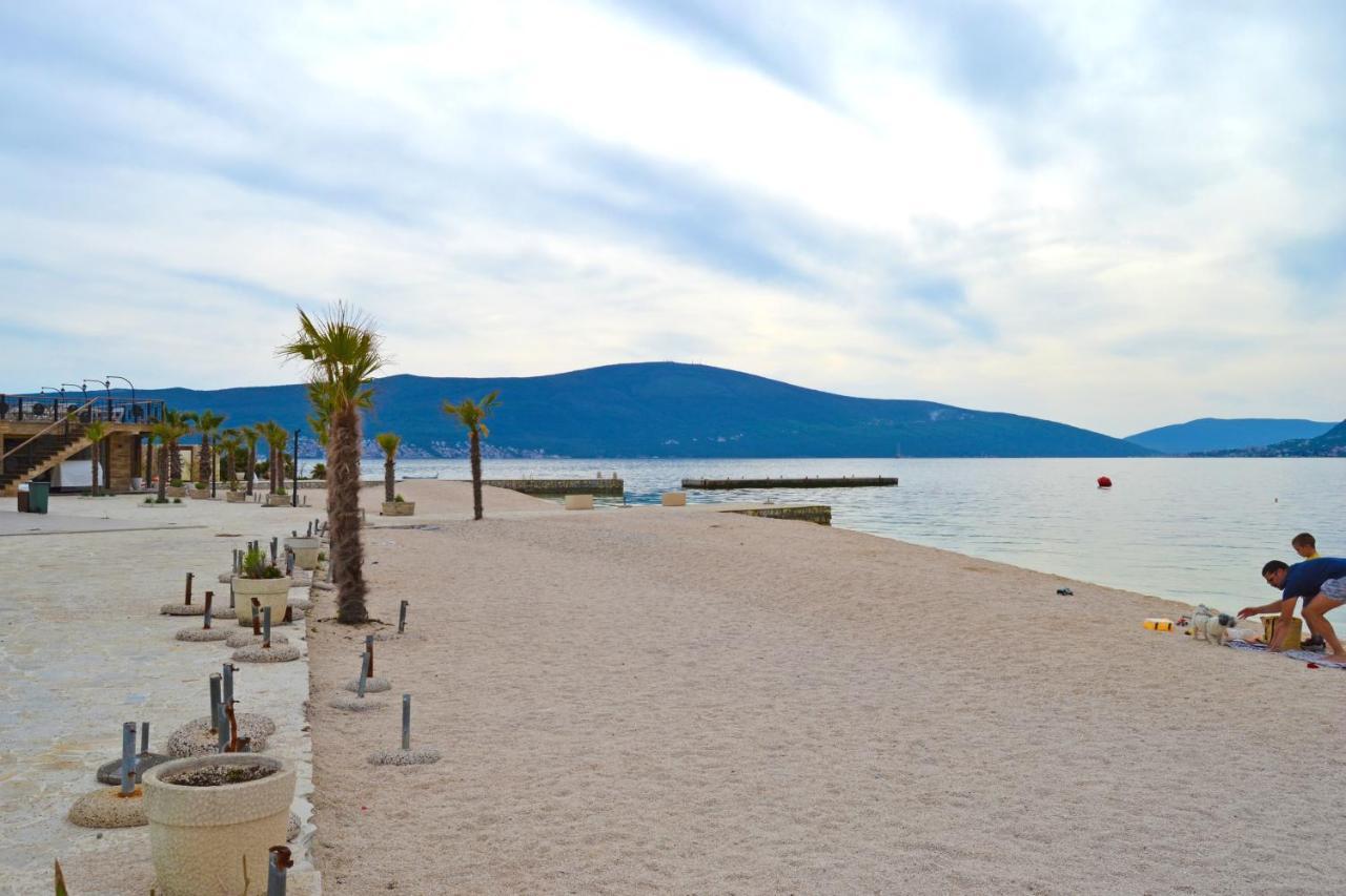 Tivat Apartments Exteriör bild