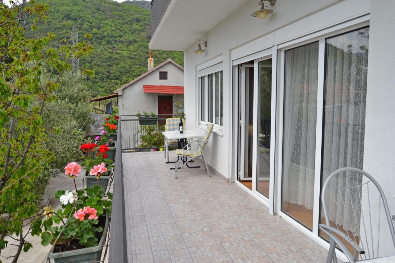 Tivat Apartments Exteriör bild
